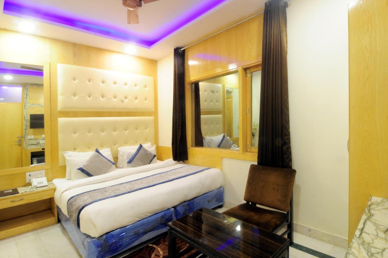 Hotel Karlo Kastle - Paharganj - Нью-Дели Экстерьер фото