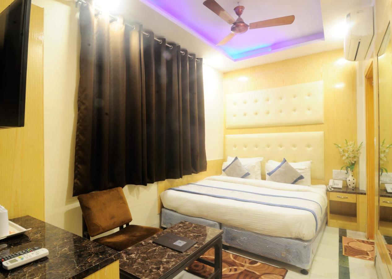 Hotel Karlo Kastle - Paharganj - Нью-Дели Экстерьер фото