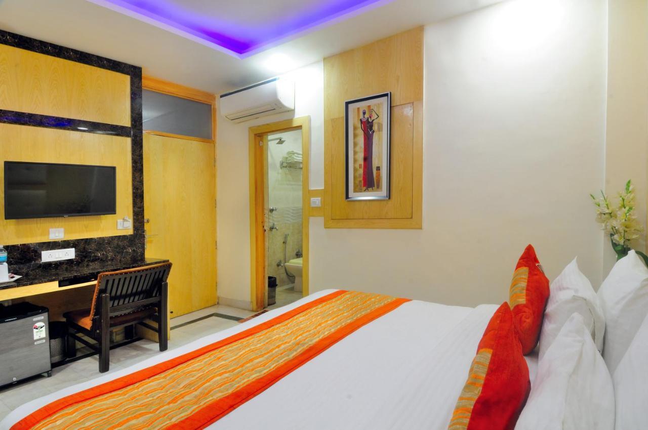 Hotel Karlo Kastle - Paharganj - Нью-Дели Экстерьер фото
