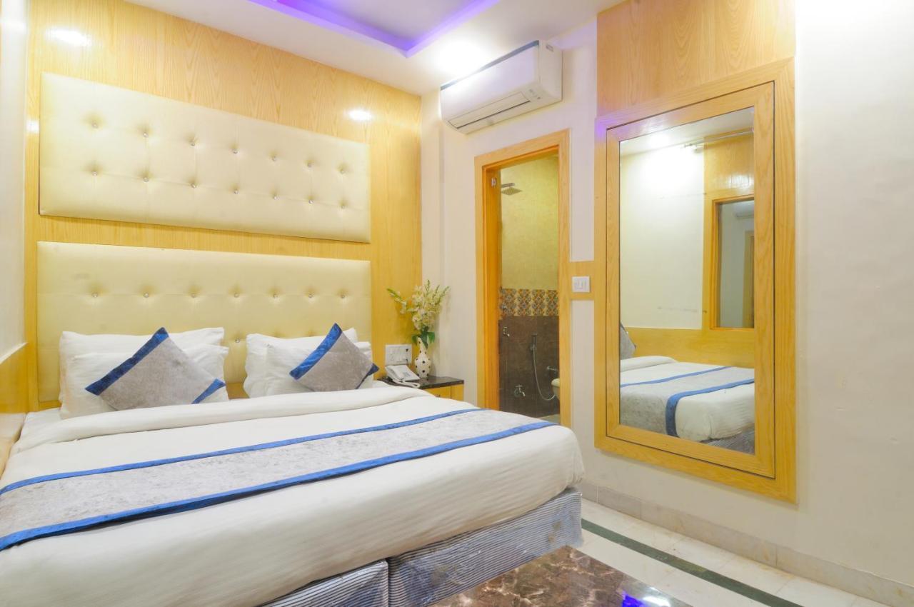Hotel Karlo Kastle - Paharganj - Нью-Дели Экстерьер фото